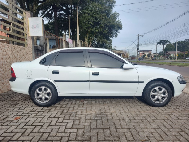 VECTRA 2.0 MPFI GLS 8V GASOLINA 4P MANUAL - 1997 - CANELA