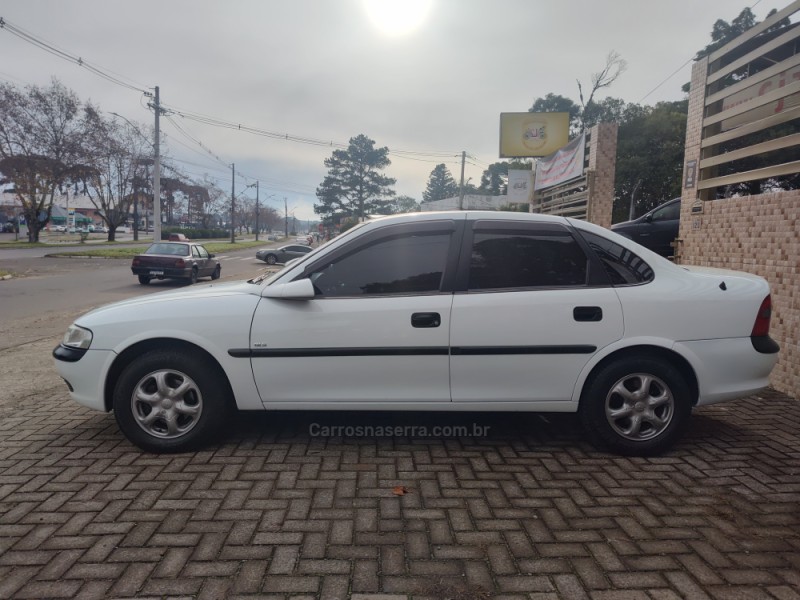 VECTRA 2.0 MPFI GLS 8V GASOLINA 4P MANUAL - 1997 - CANELA