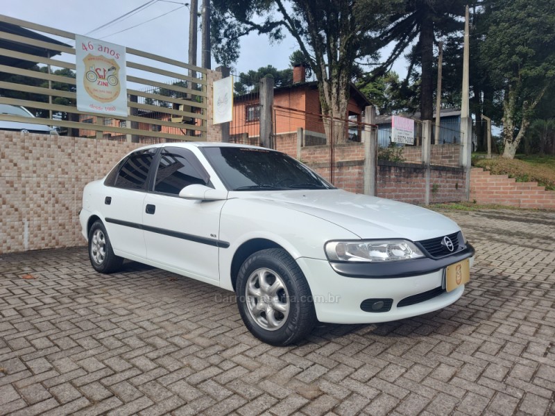VECTRA 2.0 MPFI GLS 8V GASOLINA 4P MANUAL - 1997 - CANELA