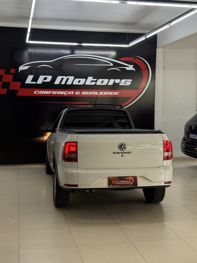 SAVEIRO 1.6 MI TRENDLINE CD 8V FLEX 2P MANUAL - 2023 - FARROUPILHA