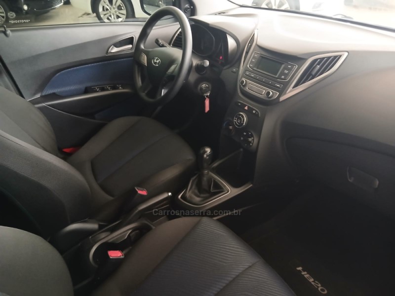 HB20 1.6 COMFORT 16V FLEX 4P MANUAL - 2013 - NOVA PETRóPOLIS