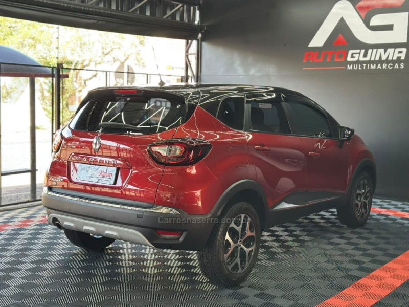 CAPTUR 1.6 16V INTENSE BOSE FLEX 4P AUTOMÁTICO - 2020 - VACARIA