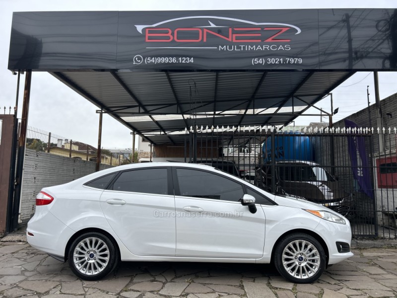 FIESTA 1.6 TITANIUM PLUS SEDAN 16V FLEX 4P AUTOMÁTICO - 2015 - CAXIAS DO SUL