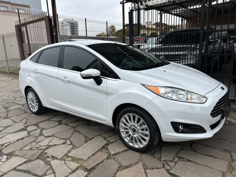 FIESTA 1.6 TITANIUM PLUS SEDAN 16V FLEX 4P AUTOMÁTICO - 2015 - CAXIAS DO SUL