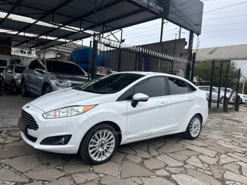 FIESTA 1.6 TITANIUM PLUS SEDAN 16V FLEX 4P AUTOMÁTICO - 2015 - CAXIAS DO SUL