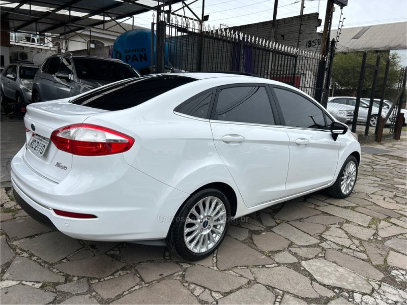 FIESTA 1.6 TITANIUM PLUS SEDAN 16V FLEX 4P AUTOMÁTICO - 2015 - CAXIAS DO SUL