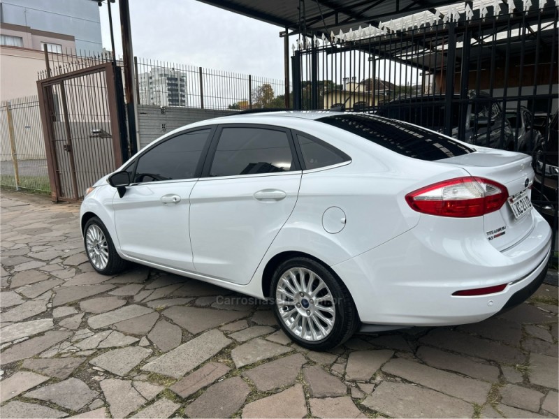 FIESTA 1.6 TITANIUM PLUS SEDAN 16V FLEX 4P AUTOMÁTICO - 2015 - CAXIAS DO SUL