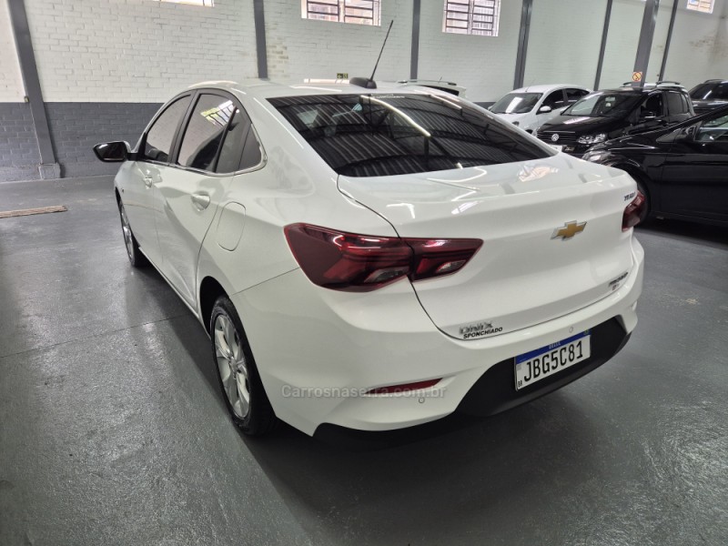 ONIX 1.0	PREMIER PLUS 12V TURBO FLEX 4P AUTOMÁTICO - 2022 - GARIBALDI