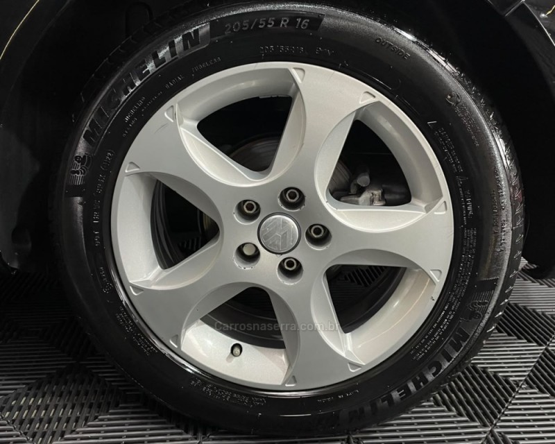 GOLF 1.6 MI SPORTLINE 8V FLEX 4P MANUAL - 2008 - VACARIA