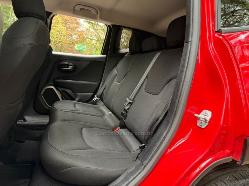 RENEGADE 1.8 16V FLEX 4P MANUAL - 2016 - DOIS IRMãOS