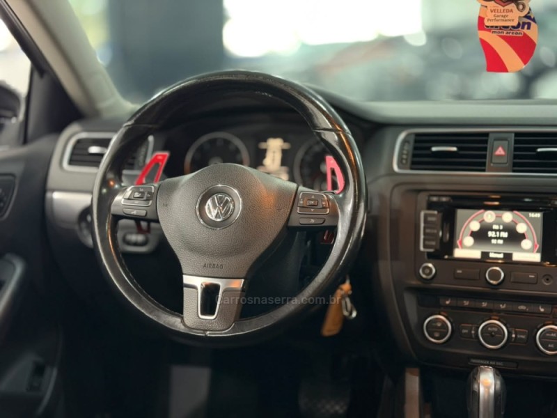 JETTA 2.0 TSI HIGHLINE 211CV GASOLINA 4P DSG - 2014 - VACARIA