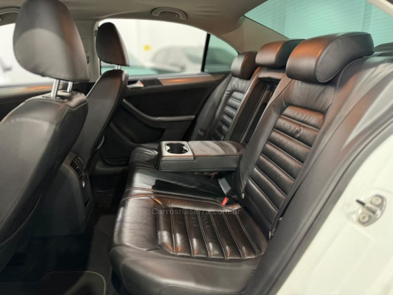 JETTA 2.0 TSI HIGHLINE 211CV GASOLINA 4P DSG - 2014 - VACARIA