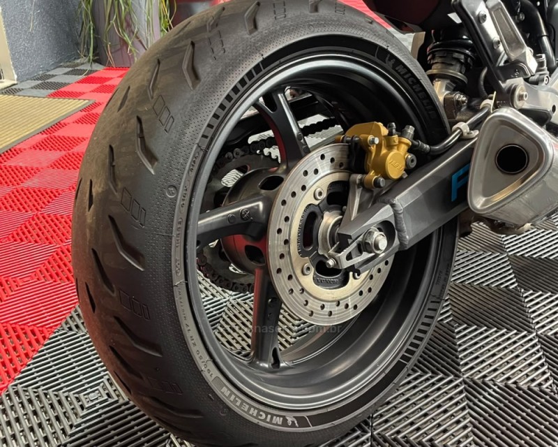 CB 600F HORNET - 2012 - VACARIA