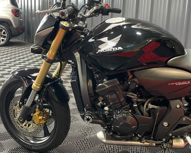 CB 600F HORNET - 2012 - VACARIA