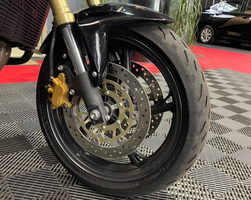 CB 600F HORNET - 2012 - VACARIA