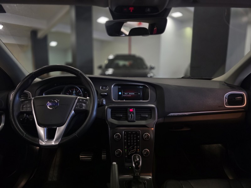 V40 2.0 T5 CROSS COUNTRY AWD TURBO 4P AUTOMÁTICO - 2016 - CAXIAS DO SUL