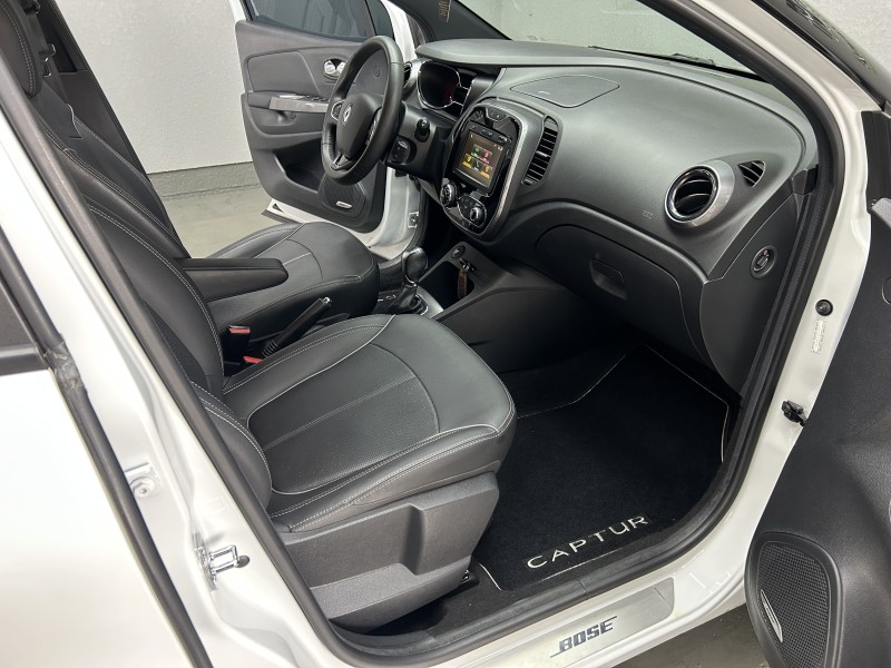 CAPTUR 1.6 16V INTENSE BOSE FLEX 4P AUTOMÁTICO - 2021 - CAXIAS DO SUL
