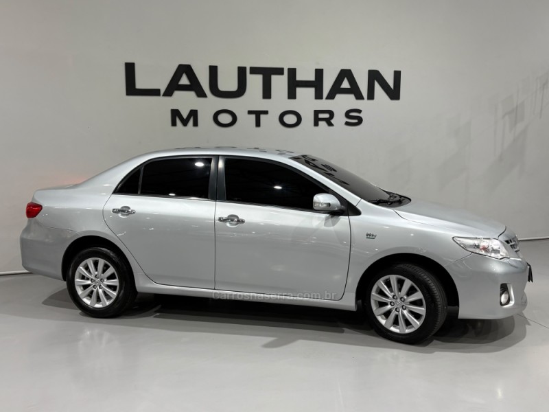 COROLLA 2.0 ALTIS 16V FLEX 4P AUTOMÁTICO - 2013 - NOVO HAMBURGO