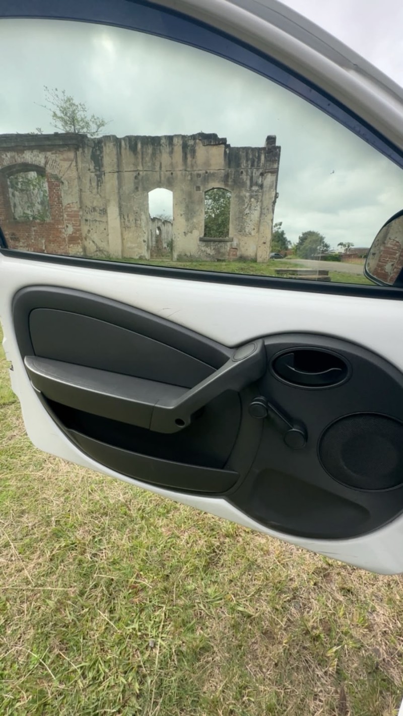 KA 1.0 MPI CLASS 8V FLEX 2P MANUAL - 2011 - SãO SEBASTIãO DO CAí