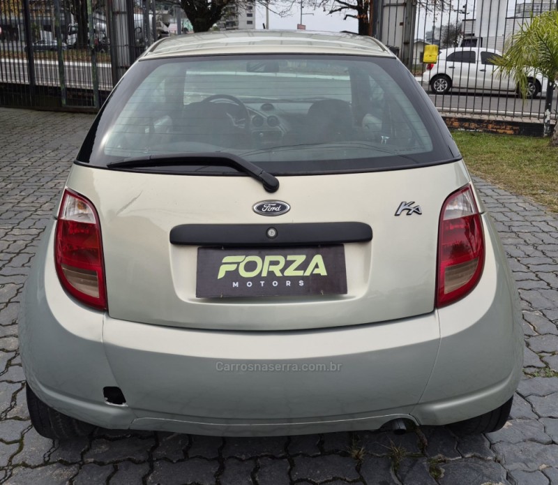 KA 1.0 MPI GL 8V GASOLINA 2P MANUAL - 2004 - CAXIAS DO SUL