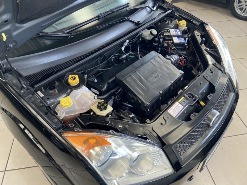 FIESTA 1.0 ROCAM HATCH 8V FLEX 4P MANUAL - 2009 - NOVA PRATA