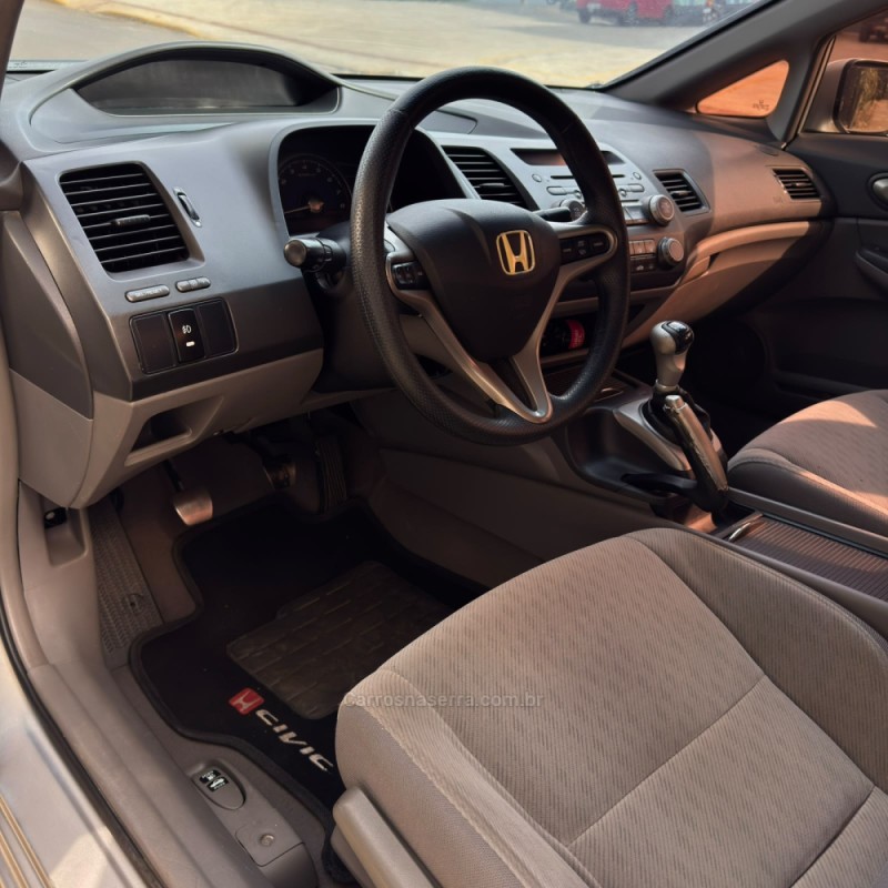 CIVIC 1.8 LXL 16V FLEX 4P AUTOMÁTICO - 2010 - LAJEADO