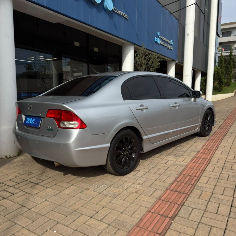 CIVIC 1.8 LXL 16V FLEX 4P AUTOMÁTICO - 2010 - LAJEADO