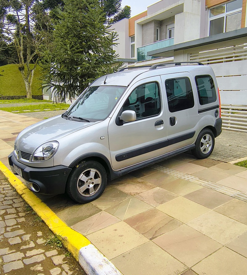 KANGOO 1.6 EXPRESS 16V FLEX 4P MANUAL - 2010 - FARROUPILHA