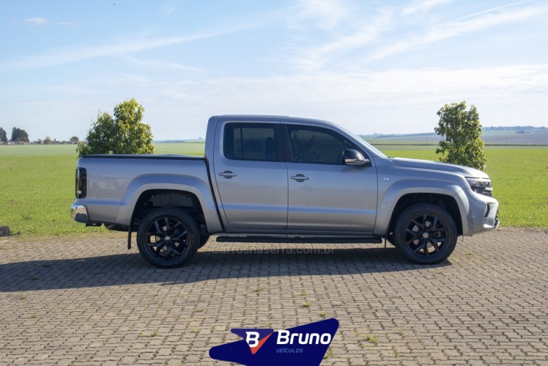 AMAROK 3.0 V6 TDI HIGHLINE CD DIESEL 4MOTION AUTOMÁTICO - 2025 - PALMEIRA DAS MISSõES
