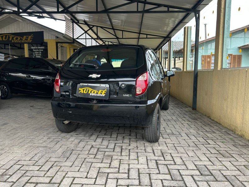 CELTA 1.0 MPFI LS 8V FLEX 4P MANUAL - 2012 - CANELA
