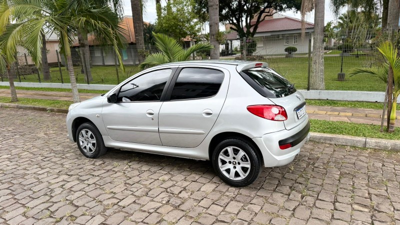207 1.4 XR SPORT 8V FLEX 4P MANUAL - 2011 - FELIZ