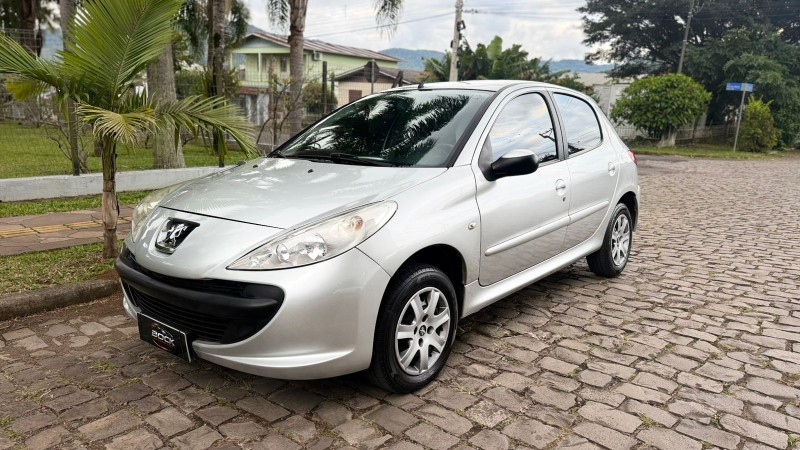 207 1.4 XR SPORT 8V FLEX 4P MANUAL - 2011 - FELIZ