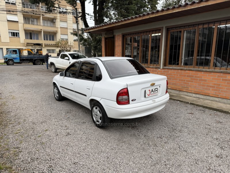 CLASSIC 1.0 MPFI SPIRIT 8V FLEX 4P MANUAL - 2009 - GARIBALDI