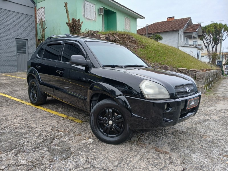 TUCSON 2.0 MPFI GL 16V 143CV 2WD GASOLINA 4P AUTOMÁTICO - 2007 - FARROUPILHA