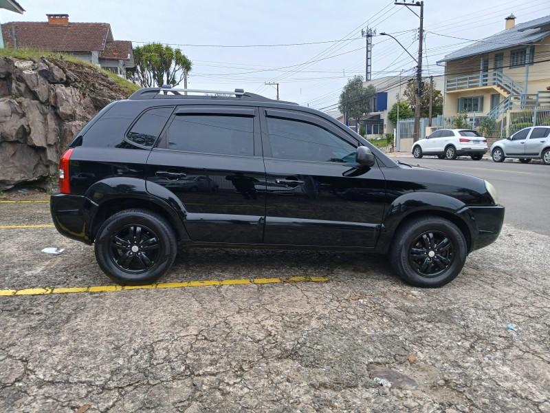 TUCSON 2.0 MPFI GL 16V 143CV 2WD GASOLINA 4P AUTOMÁTICO - 2007 - FARROUPILHA