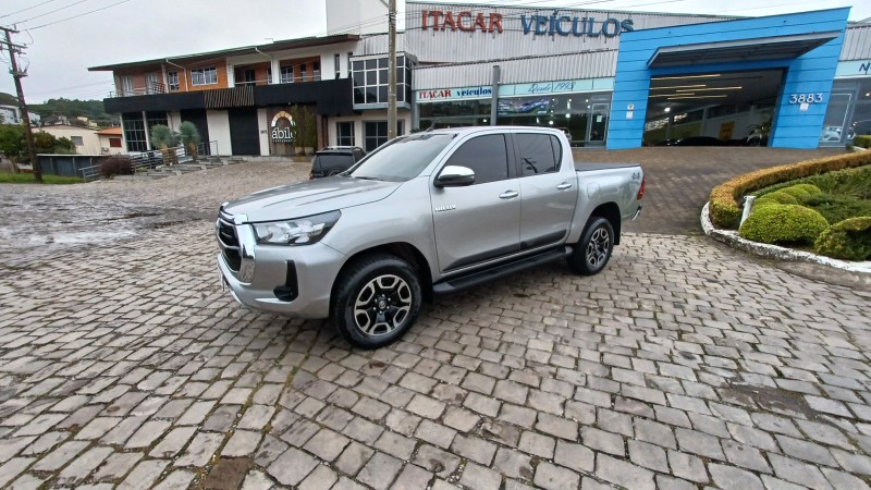 HILUX 2.8 SRV 4X4 CD 16V DIESEL 4P AUTOMÁTICO - 2022 - FLORES DA CUNHA