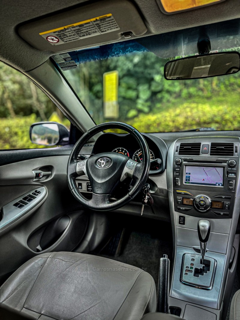 COROLLA 2.0 XEI 16V FLEX 4P AUTOMÁTICO - 2014 - TUPANDI
