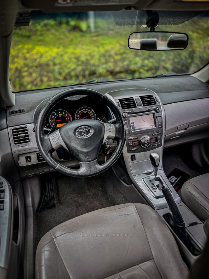 COROLLA 2.0 XEI 16V FLEX 4P AUTOMÁTICO - 2014 - TUPANDI