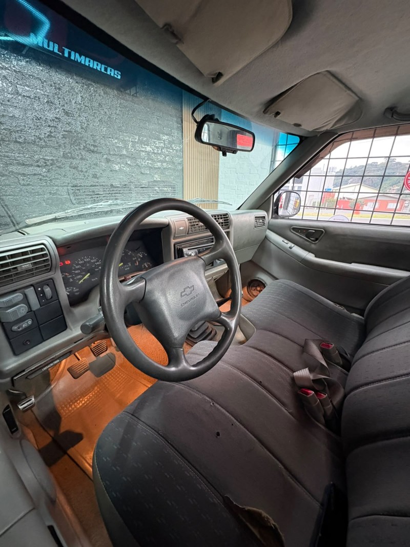 S10 2.2 EFI DLX 4X2 CS 8V GASOLINA 2P MANUAL - 1995 - CAXIAS DO SUL