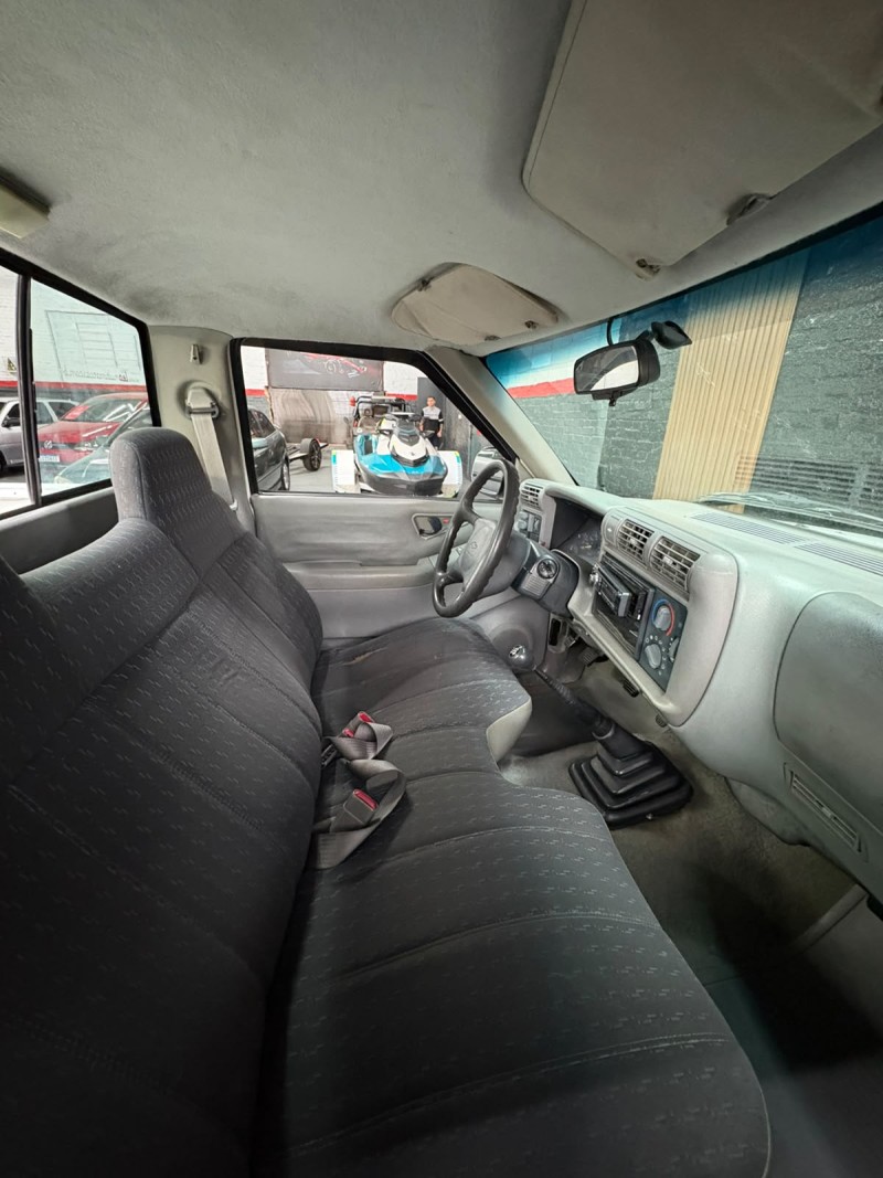 S10 2.2 EFI DLX 4X2 CS 8V GASOLINA 2P MANUAL - 1995 - CAXIAS DO SUL