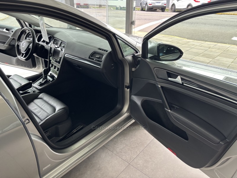 GOLF 1.4 TSI VARIANT HIGHLINE 16V TOTAL FLEX 4P TIPTRONIC - 2017 - BENTO GONçALVES