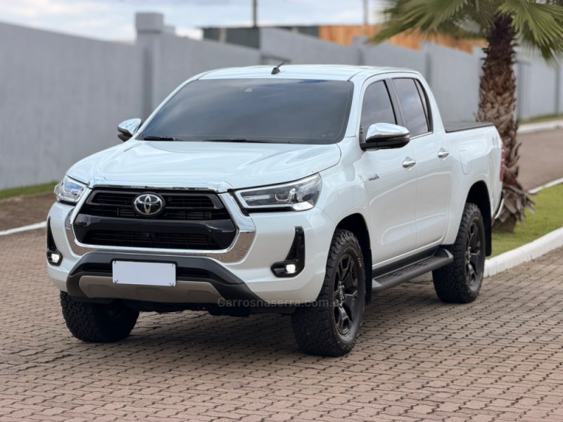 HILUX 2.8 SRX 4X4 CD 16V DIESEL 4P AUTOMÁTICO - 2025 - LAJEADO