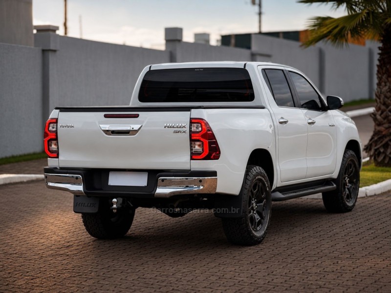 HILUX 2.8 SRX 4X4 CD 16V DIESEL 4P AUTOMÁTICO - 2025 - LAJEADO