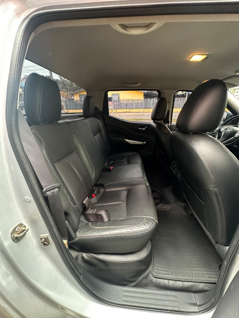 FRONTIER 2.3 LE 4X4 CD BI TURBO DIESEL 4P AUTOMÁTICO - 2017 - PAROBé