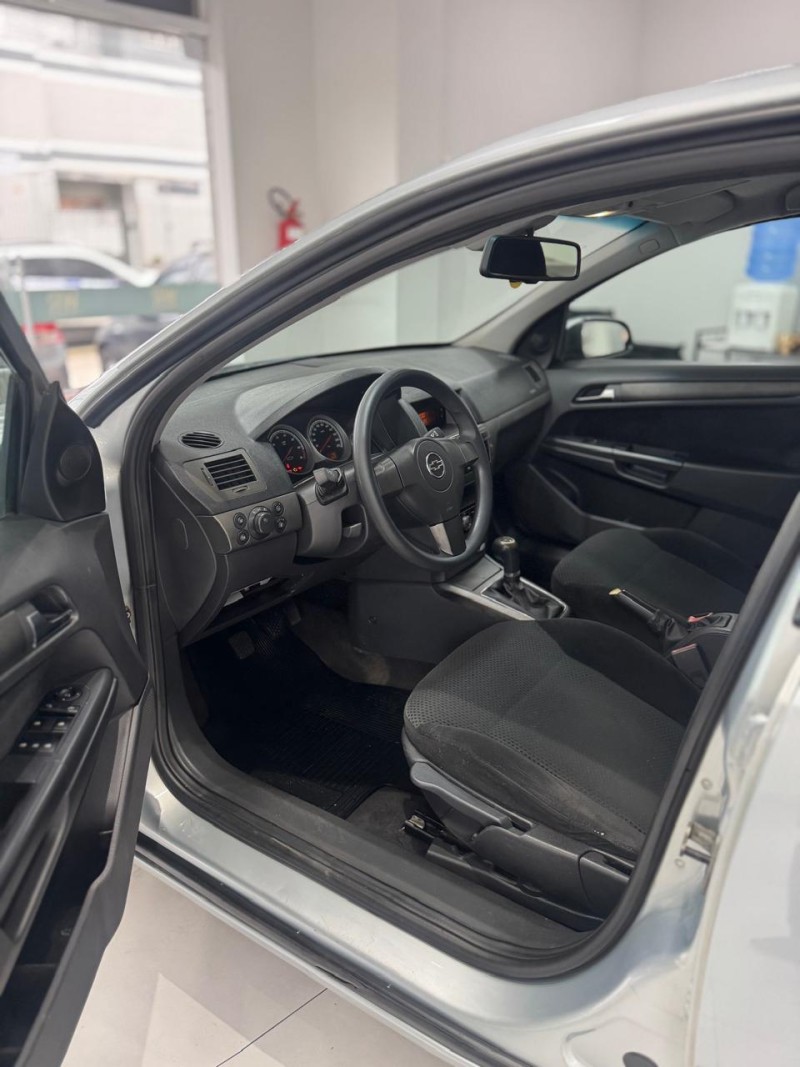 VECTRA 2.0 MPFI GT HATCH 8V FLEX 4P MANUAL - 2008 - BENTO GONçALVES