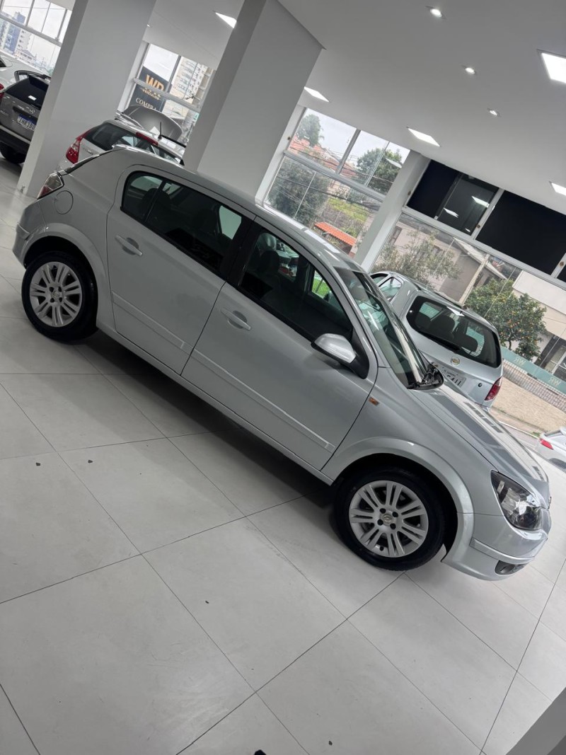 VECTRA 2.0 MPFI GT HATCH 8V FLEX 4P MANUAL - 2008 - BENTO GONçALVES