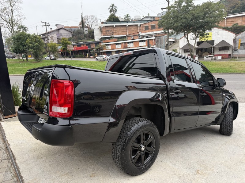 AMAROK 2.0 TRENDLINE 4X4 CD 16V TURBO INTERCOOLER DIESEL 4P AUTOMÁTICO - 2013 - CAXIAS DO SUL