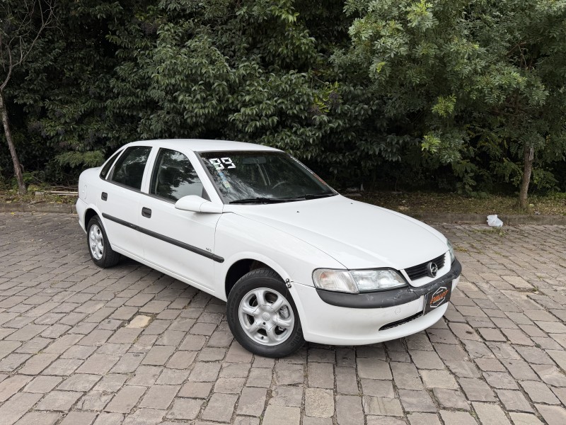 VECTRA 2.2 MPFI GLS 8V GASOLINA 4P MANUAL - 1999 - CAXIAS DO SUL