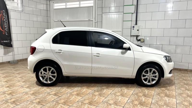 GOL 1.0 MI TRENDLINE 8V FLEX 4P MANUAL - 2015 - BENTO GONçALVES