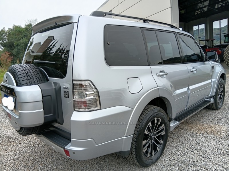 PAJERO FULL 3.2 HPE 4X4 16V TURBO INTERCOOLER DIESEL 4P AUTOMÁTICO - 2014 - BENTO GONçALVES
